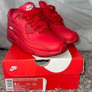 Nike air max size 4Y